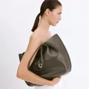Fashion & Style Trends
